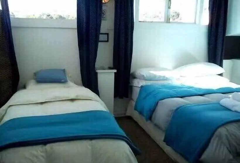 هتل Hostal Gagliardohouse