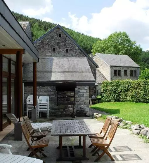 ホテル Hôtel/restaurant à La Ferme