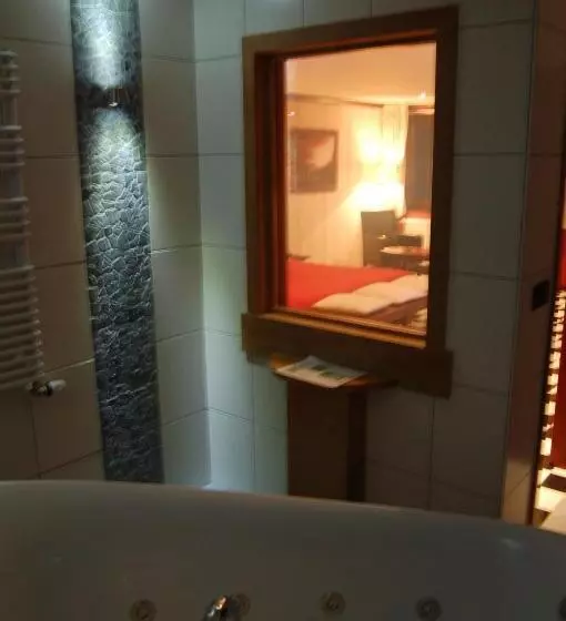 ホテル Hôtel/restaurant à La Ferme