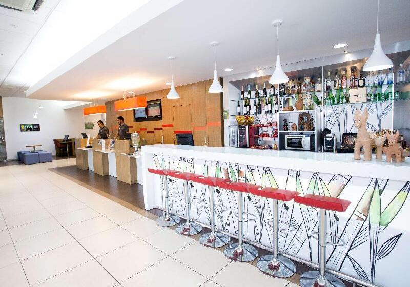 ホテル Ibis Feira De Santana