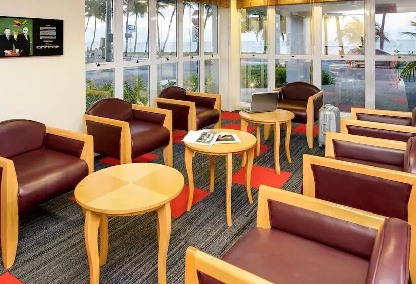 ホテル Ibis Joao Pessoa Praia