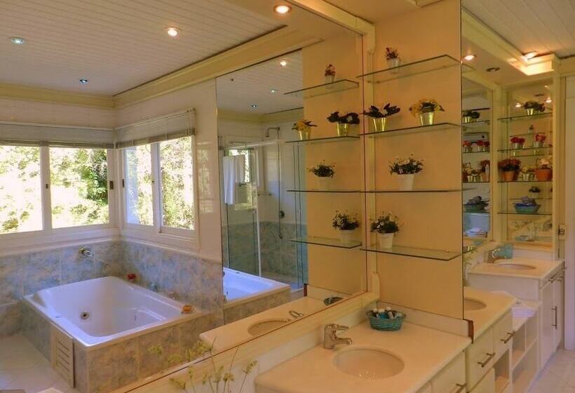 Отель Pousada Jardim Azul