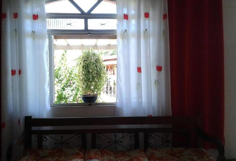 هتل Pouso Mariazinha