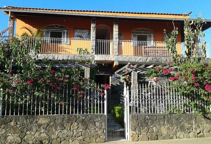 هتل Pouso Mariazinha