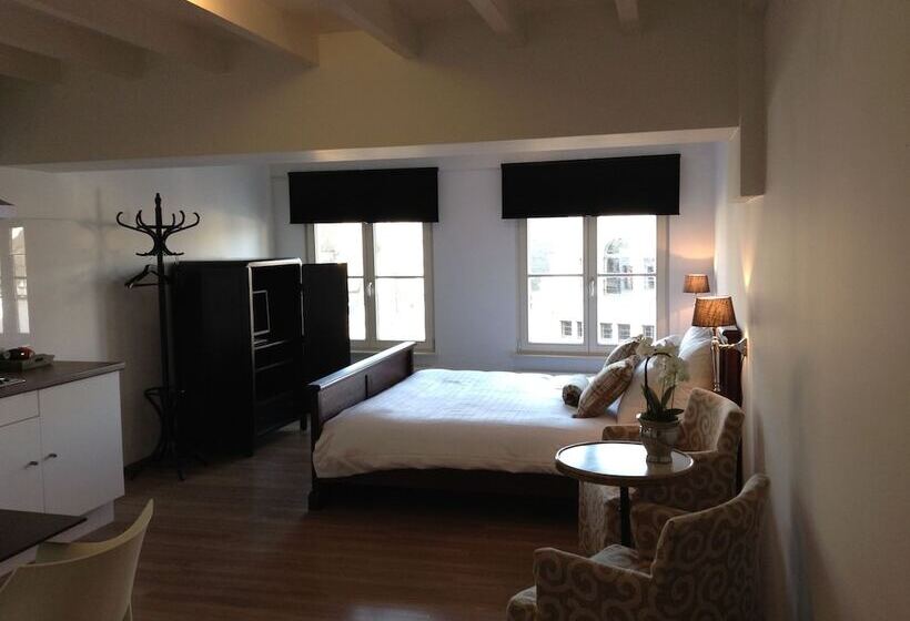 هتل T Stadhuys Grote Markt