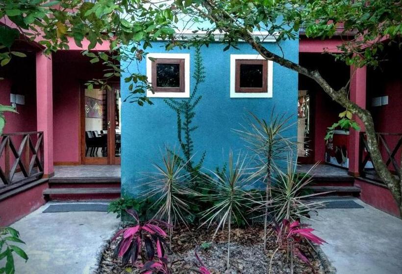 בית מלון כפרי Vila Araticum Praia