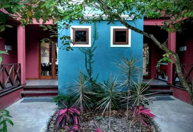 Hotelli Vila Araticum Praia