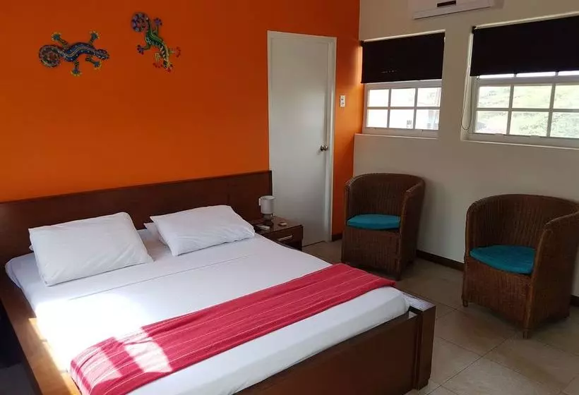 هتل White Beach Apartments - Noord/eagle Beach