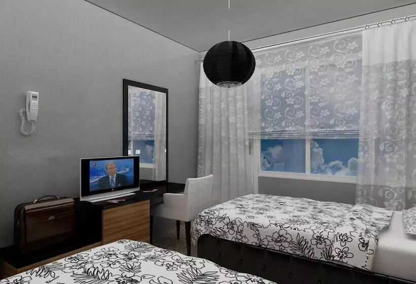 هتل Yeni Kosk Esra