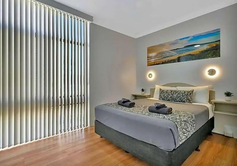 Surf Beach Motel Coffs