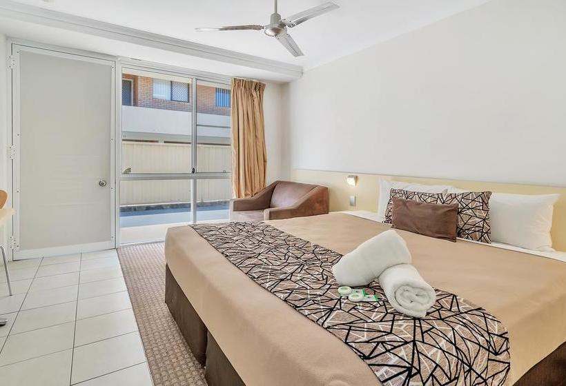 Surf Beach Motel Coffs