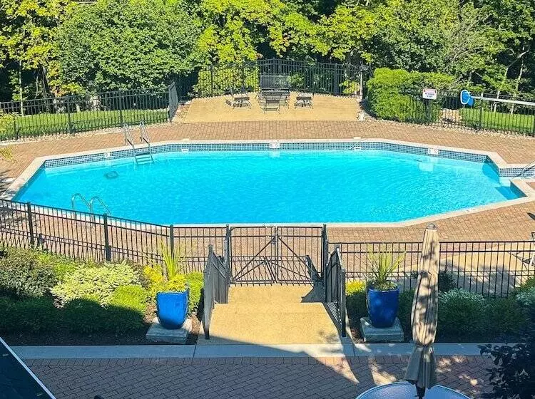 ホテル Baywood Conference Center