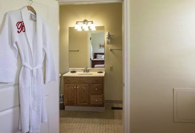 ホテル Baywood Conference Center