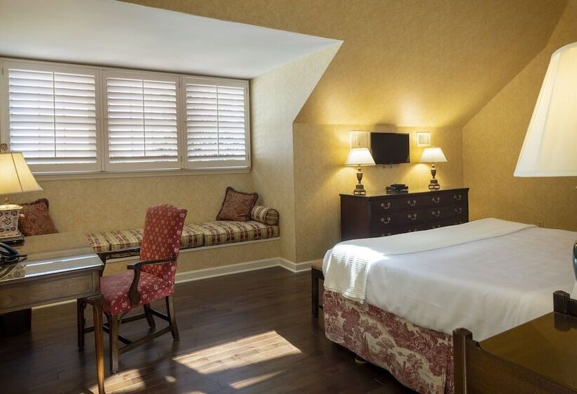 فندق Baywood Conference Center