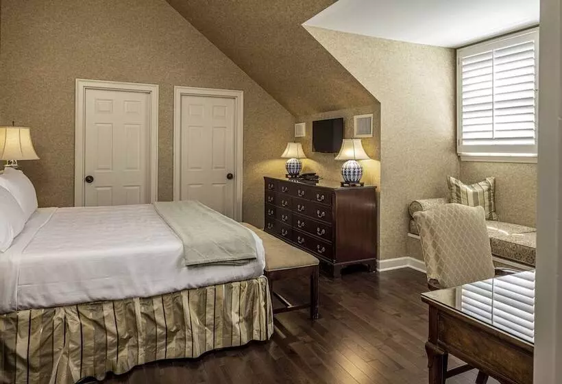 ホテル Baywood Conference Center