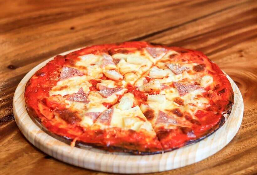 호텔 Josefina's Tourist Inn