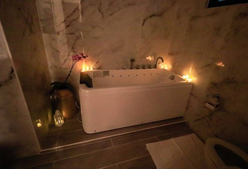 호텔 Josefina's Tourist Inn