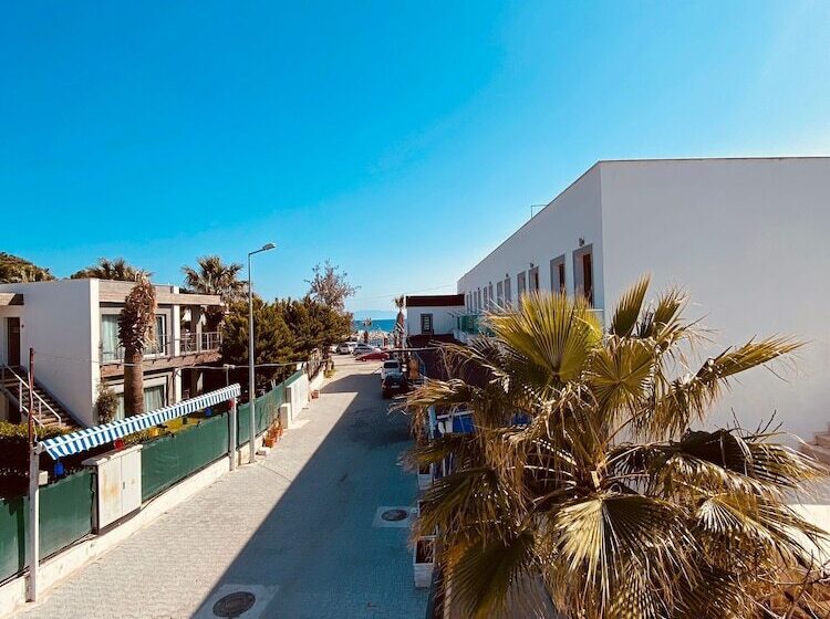 בית מלון כפרי Naz Liman