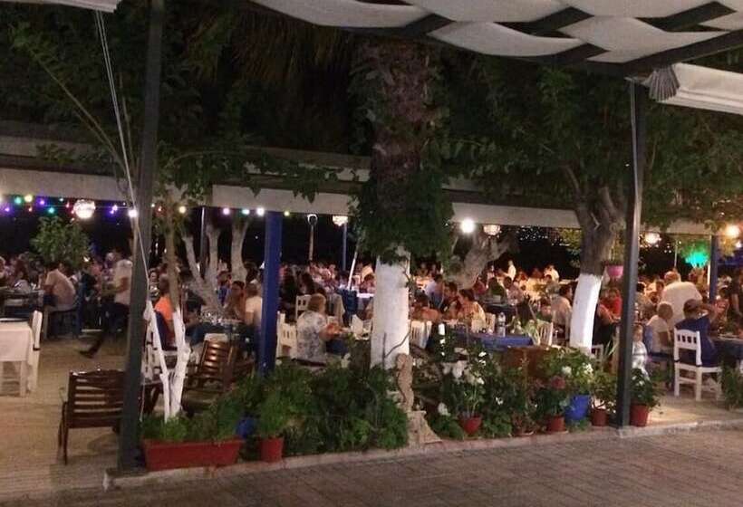 בית מלון כפרי Naz Liman