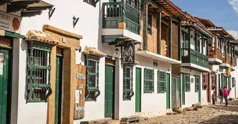 ホテル Santone Laville