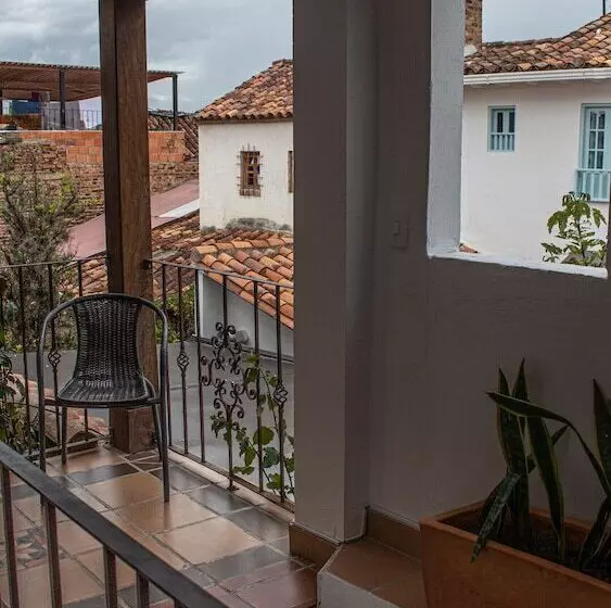 ホテル Santone Laville