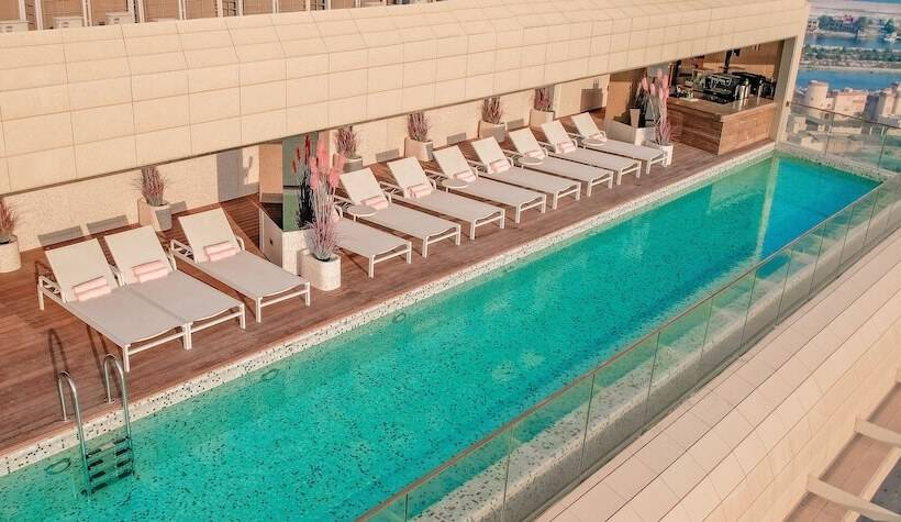 The House Hotel Al Khiran