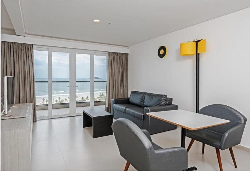 Otel Candeias Guarujá