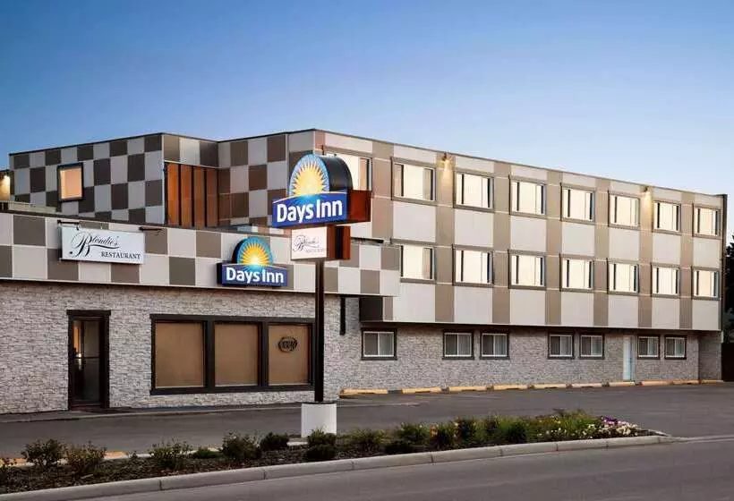 هتل Days Inn By Wyndham Sylvan Lake