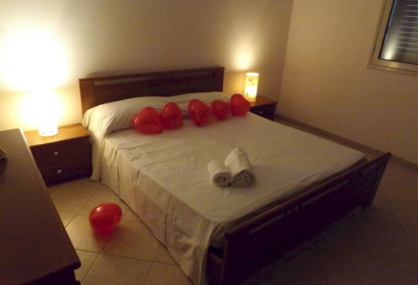 בית מלון כפרי Gallipoli Apartments