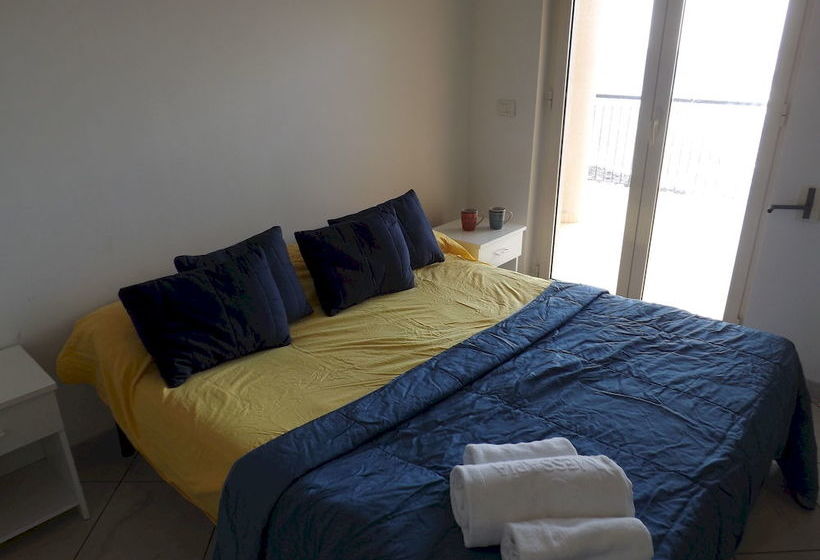 בית מלון כפרי Gallipoli Apartments