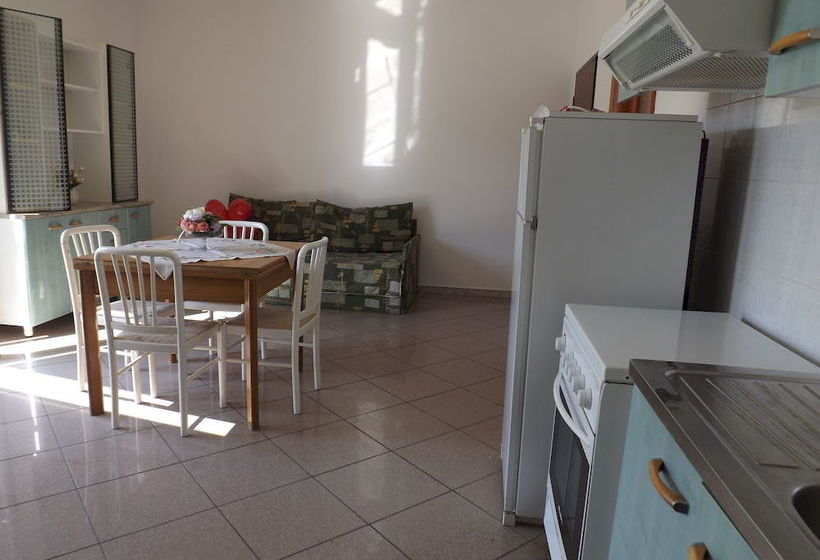 בית מלון כפרי Gallipoli Apartments