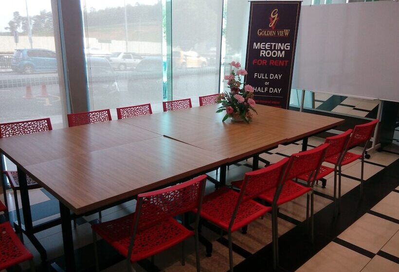 בית מלון כפרי Golden View Nilai