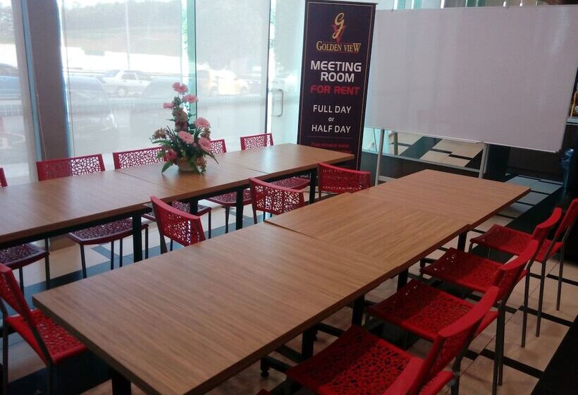 בית מלון כפרי Golden View Nilai