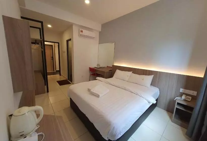 ホテル Golden View Nilai