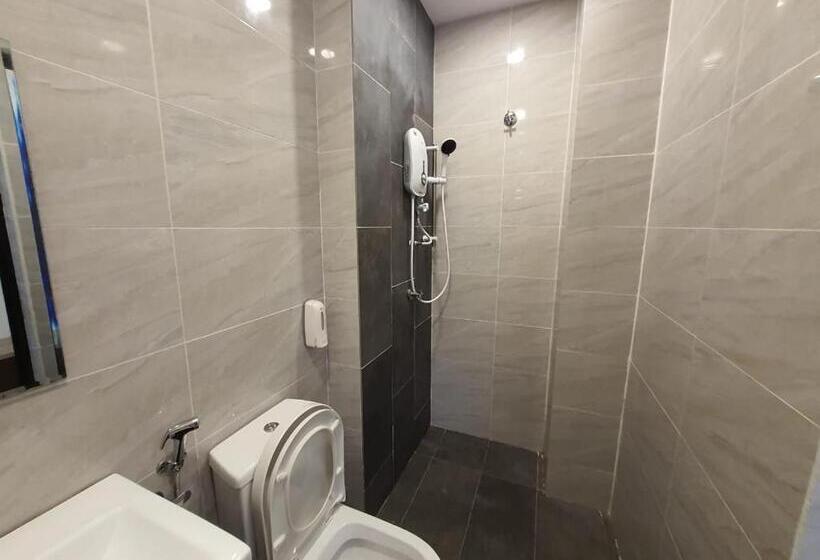 בית מלון כפרי Golden View Nilai