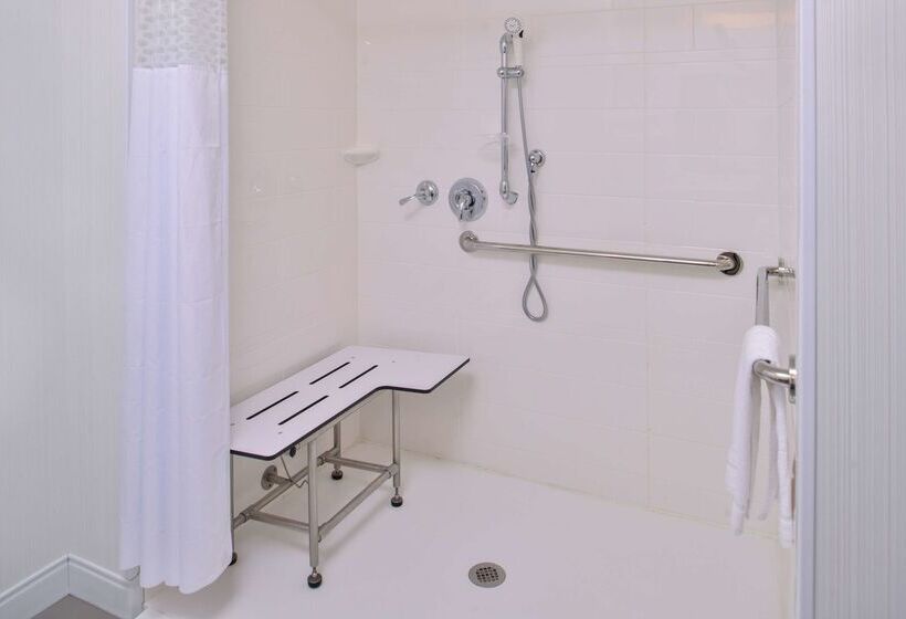 ホテル Hampton Inn & Suites Altoonades Moines