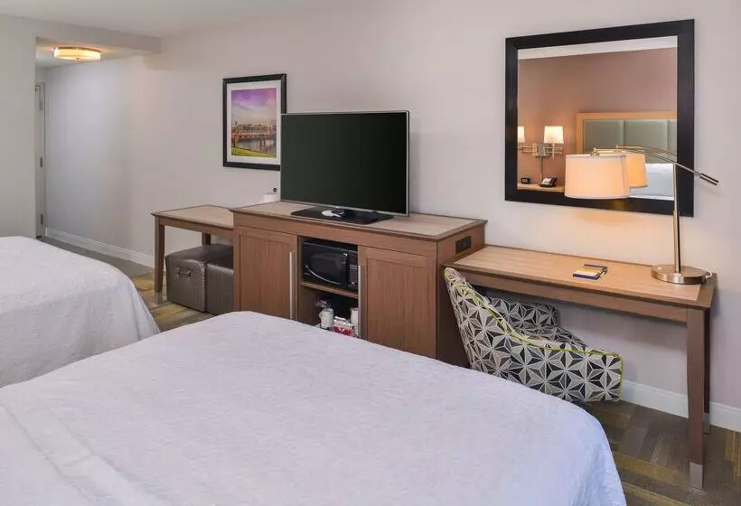 ホテル Hampton Inn & Suites Altoonades Moines