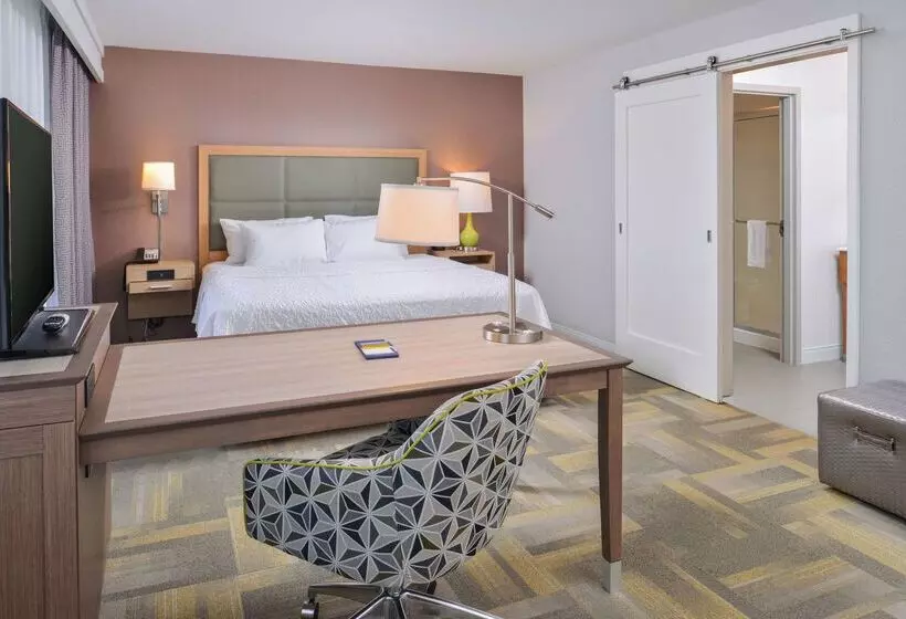 ホテル Hampton Inn & Suites Altoonades Moines