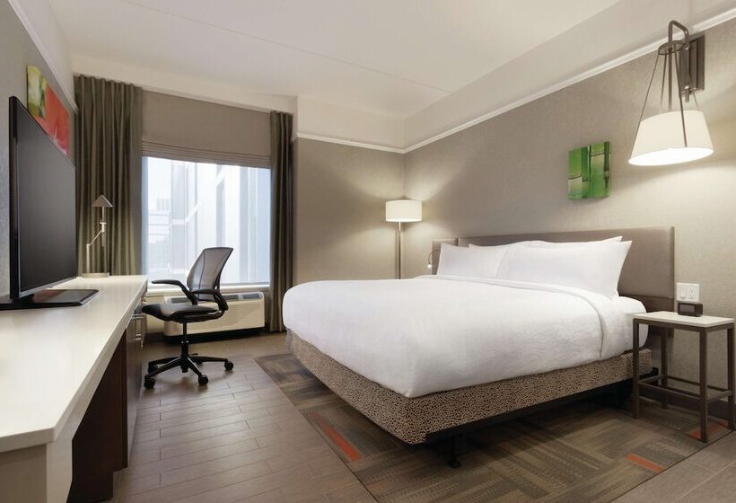 هتل Hilton Garden Inn Calgary Downtown