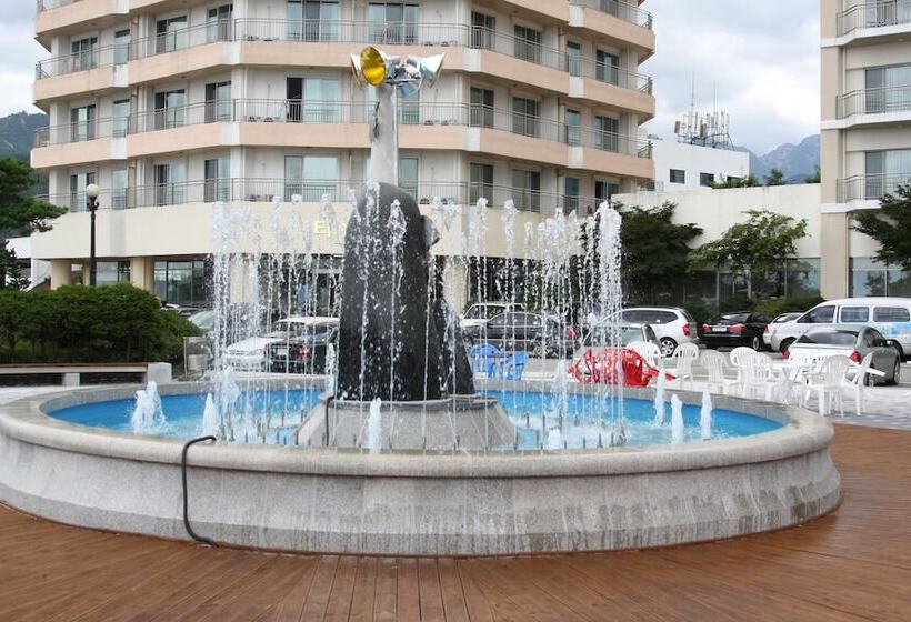 בית מלון כפרי Ipark Condominium