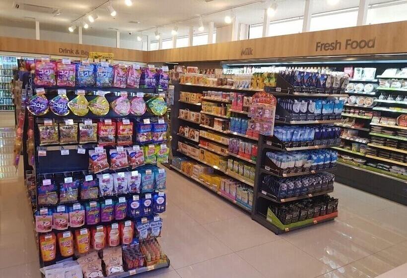 בית מלון כפרי Ipark Condominium