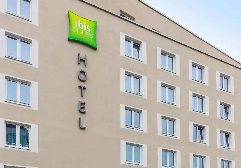 ホテル Ibis Styles Tuebingen