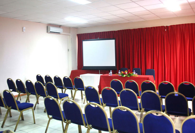 هتل Karibea Beach Residence Prao