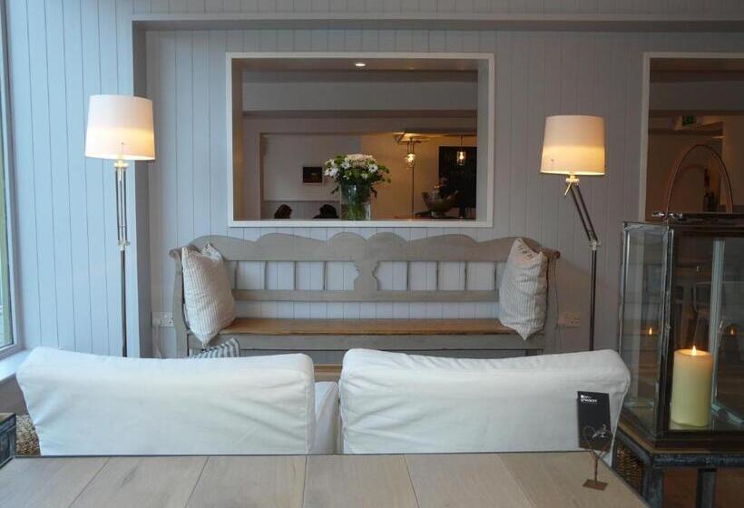 ホテル Lion & Pheasant