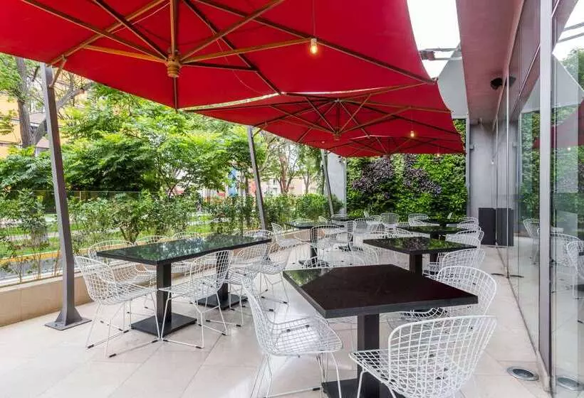 هتل Ramada Encore By Wyndham Lima San Isidro