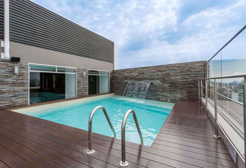 Hotel Ramada Encore By Wyndham Lima San Isidro