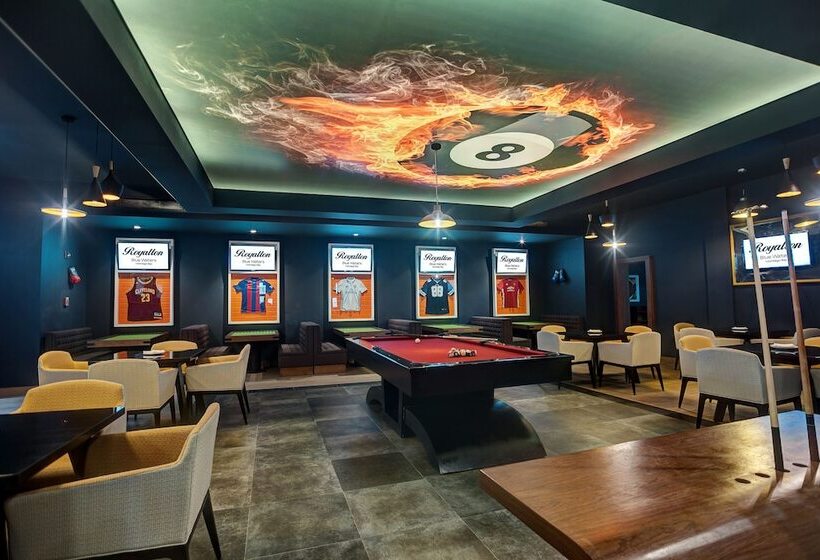 هتل Royalton Blue Waters Montego Bay, An Autograph Collection All Inclusive Resort