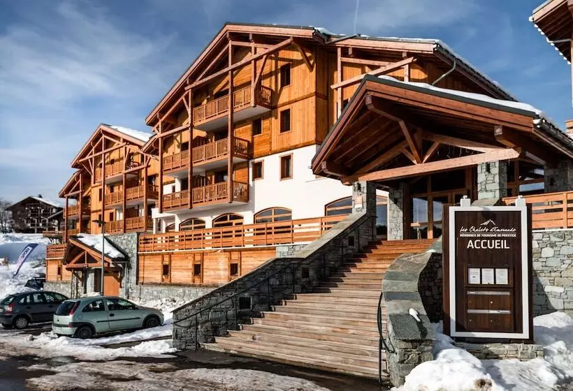 ホテル Résidence Lagrange Vacances Les Chalets D Emeraude