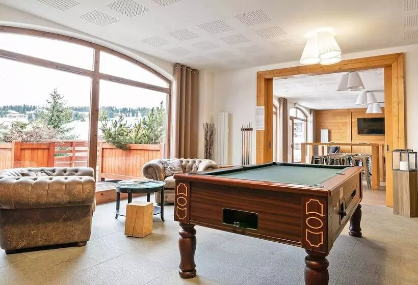 ホテル Résidence Lagrange Vacances Les Chalets D Emeraude