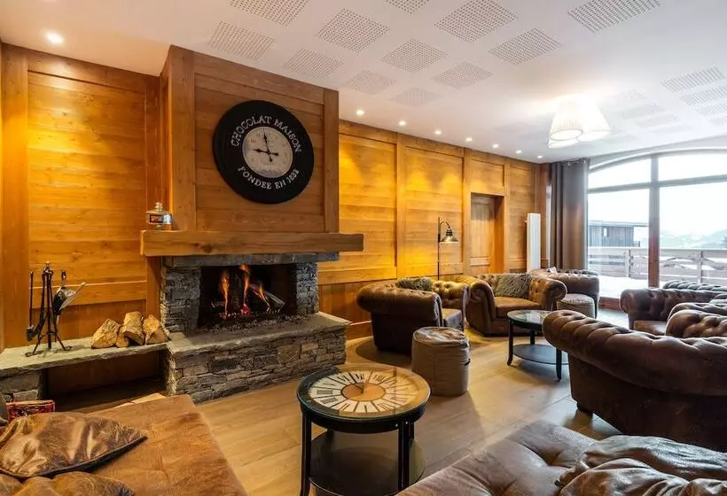ホテル Résidence Lagrange Vacances Les Chalets D Emeraude